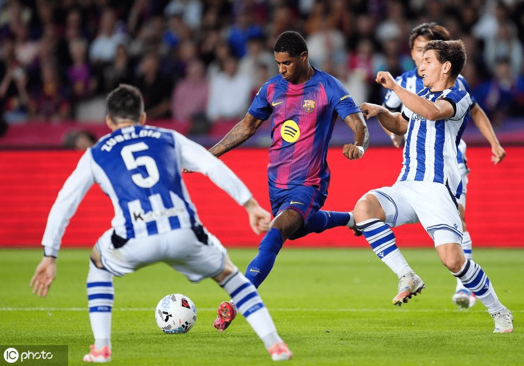 皇家社会主场对战巴塞罗那,谁能赢得胜利? 皇家社会主场对战巴塞罗那,谁能赢得胜利?