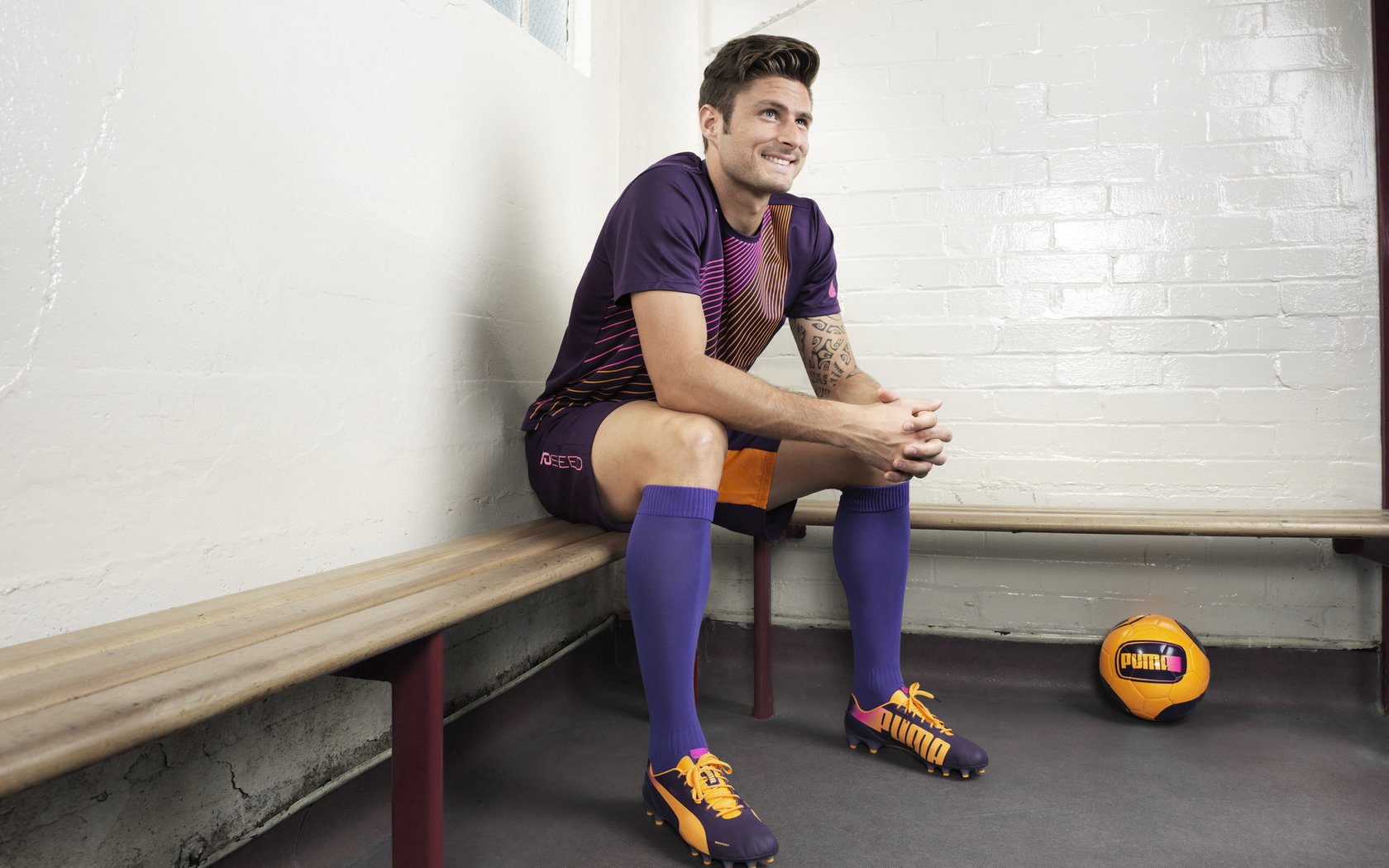 冰与火之歌，内马尔掌控比赛的艺术与冰岛逆转威尔士的启示